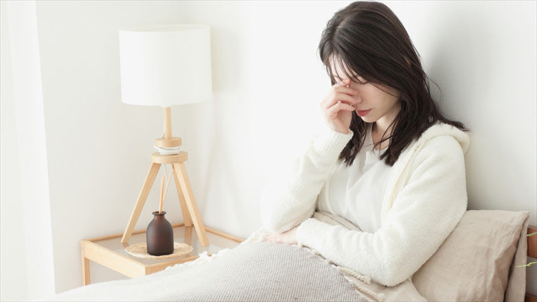 朝起きた時が一番疲れているのはなぜ?原因やストレスとの関係、解消方法を解説