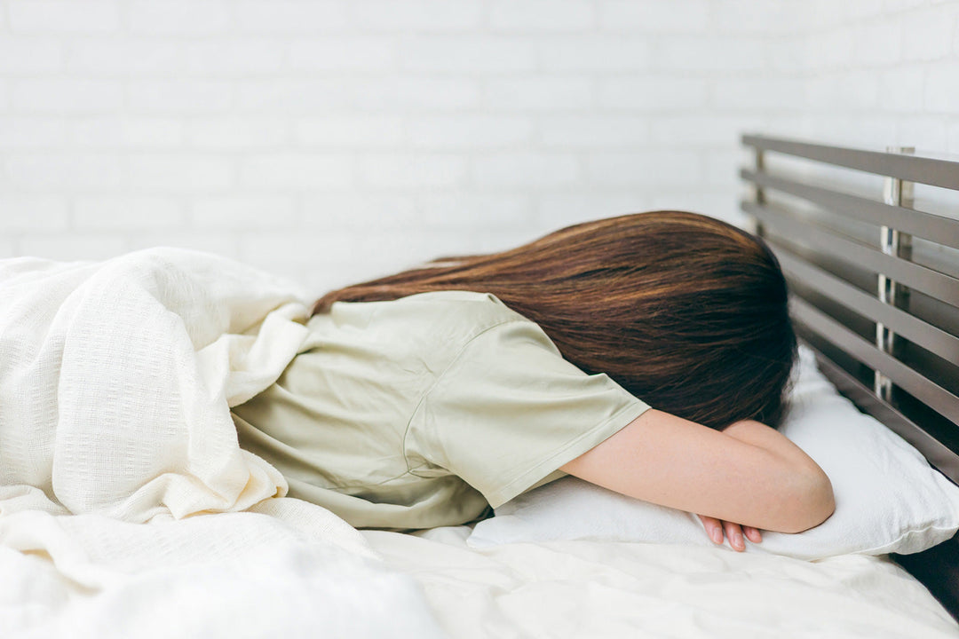 寝過ぎてだるい原因とは？寝過ぎを防いでスッキリ起きる方法を解説